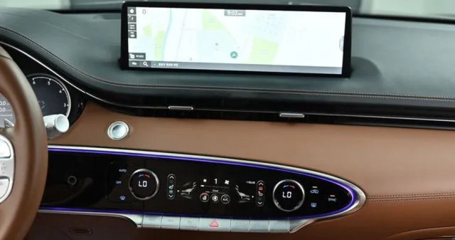 Genesis Gv70 