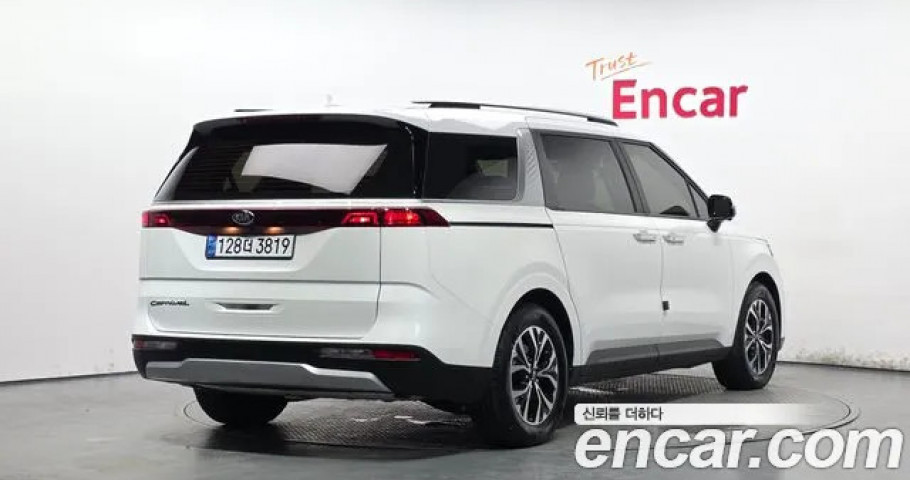 Kia Carnival 
