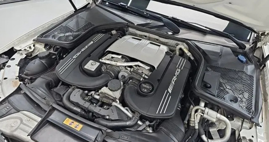 Mercedes-Benz C-Class 