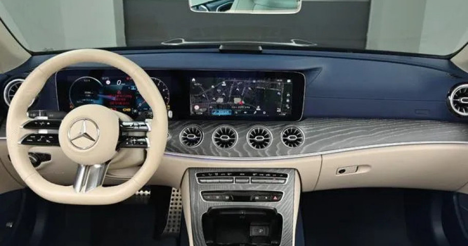 Mercedes-Benz E-Class 
