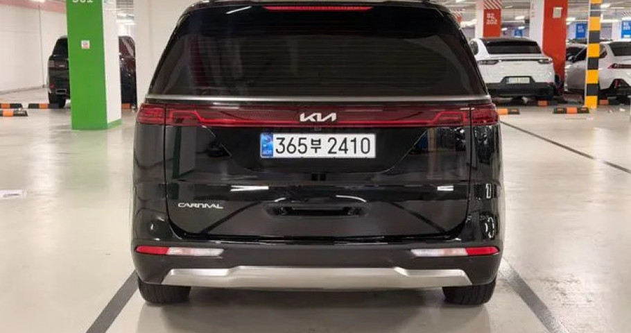Kia Carnival 