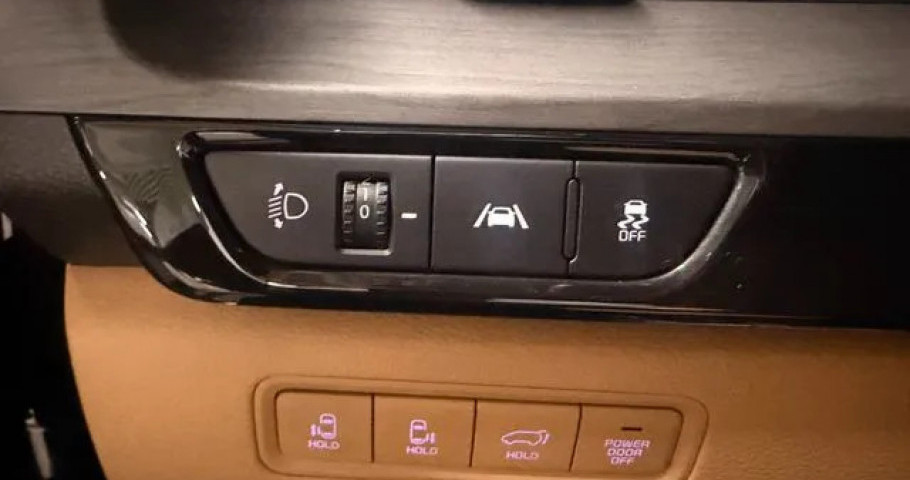 Kia Carnival 