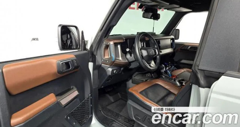 Ford Bronco 
