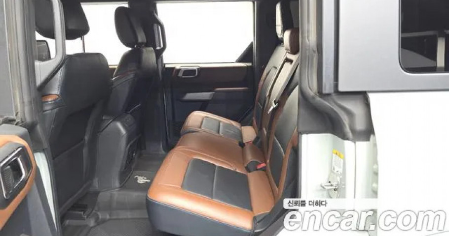 Ford Bronco 