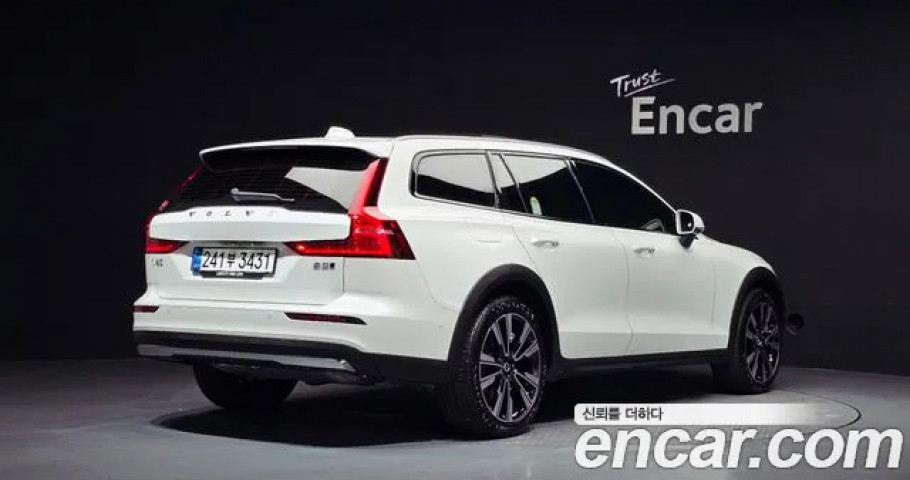 Volvo V60 