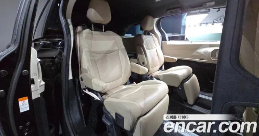 Toyota Sienna 