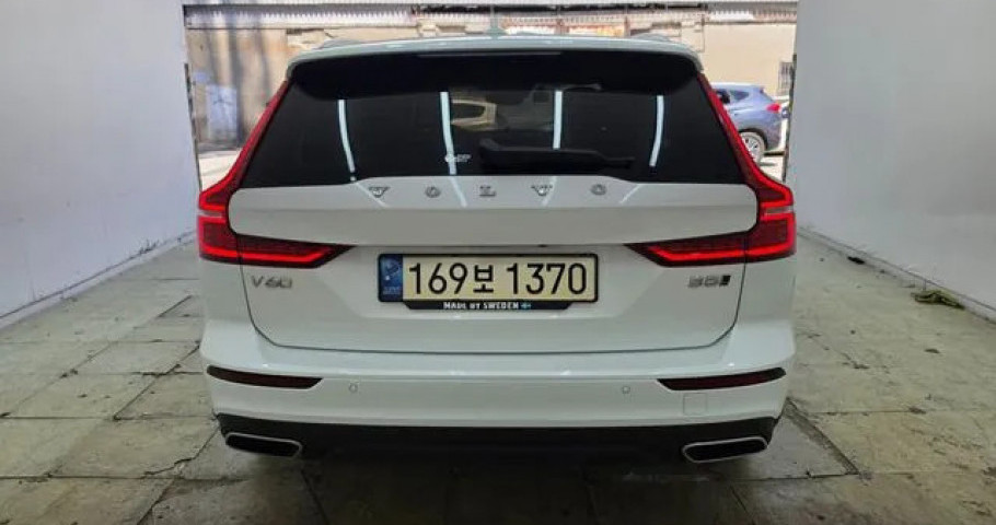 Volvo V60 