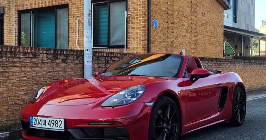 Porsche 718 