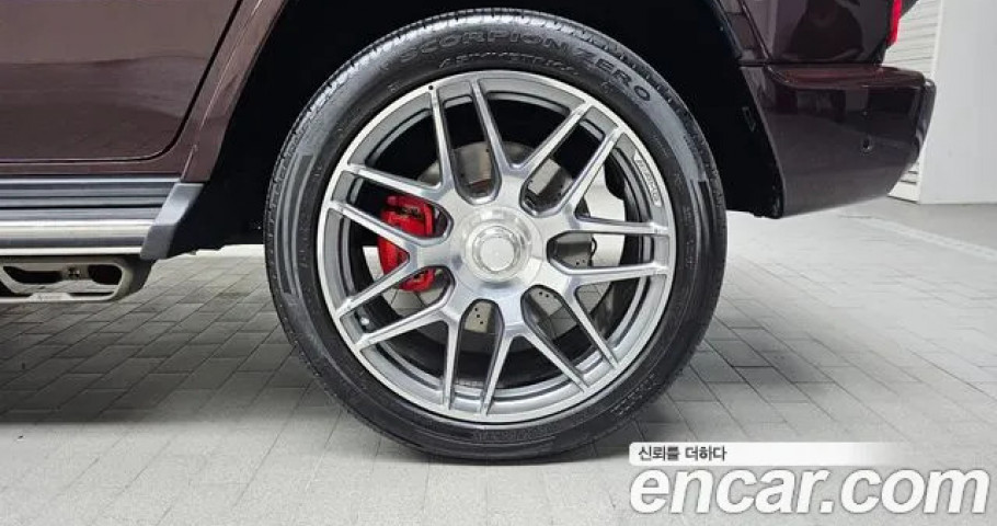 Mercedes-Benz G-Class 