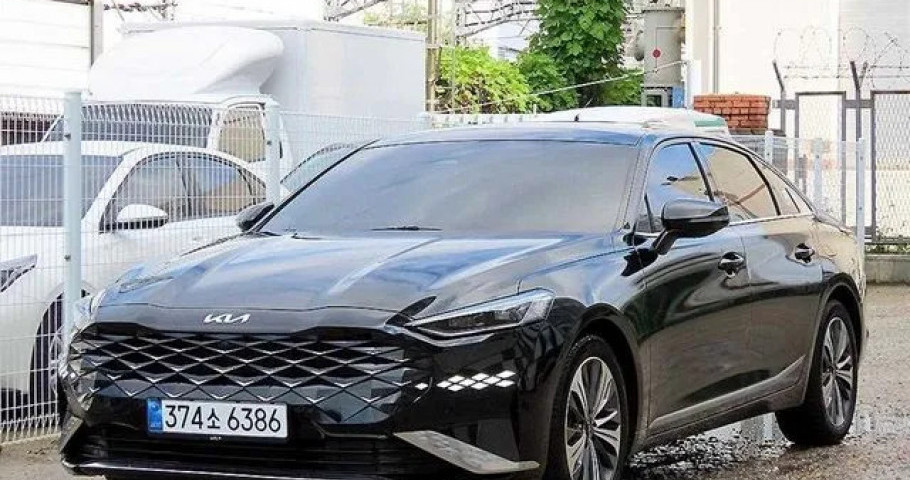 Kia K8 