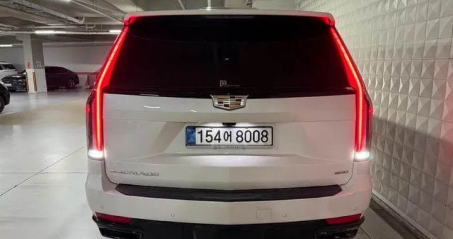Cadillac Escalade 