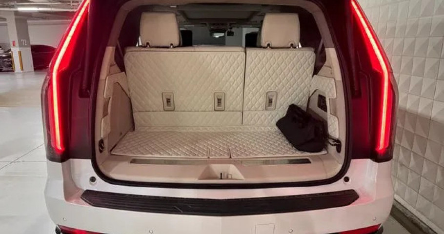 Cadillac Escalade 