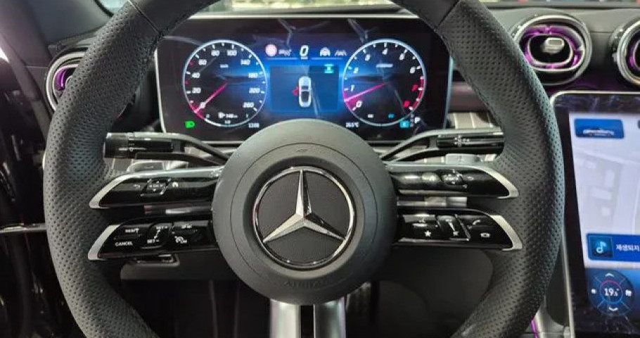Mercedes-Benz Cle-Class 