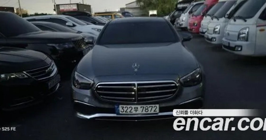 Mercedes-Benz E-Class 