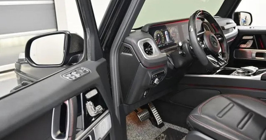 Mercedes-Benz G-Class 