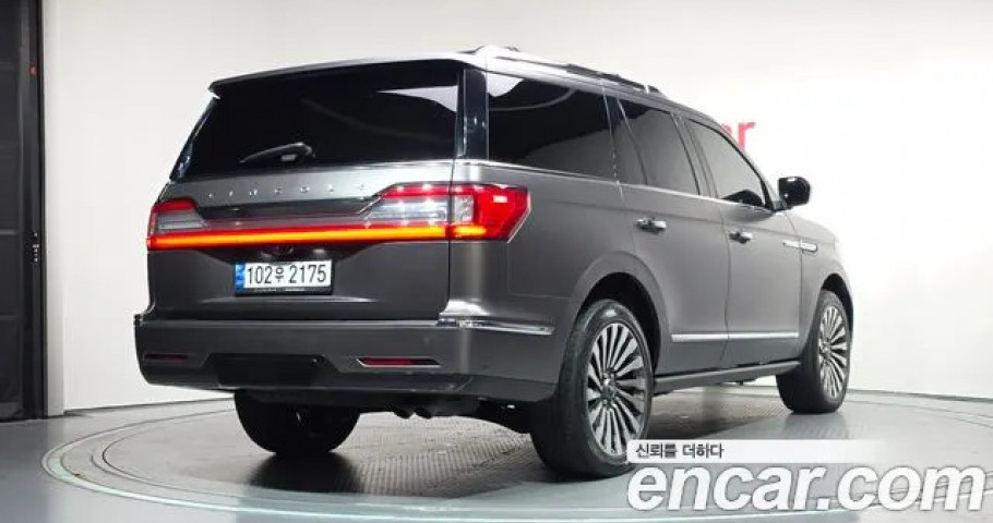 Lincoln Navigator 