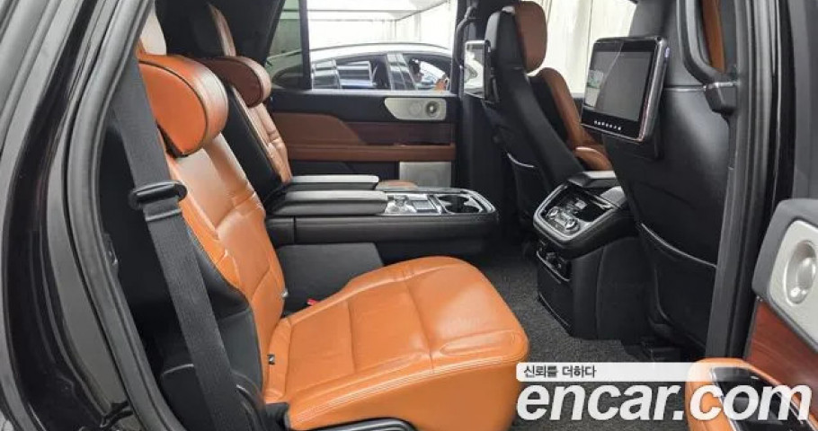 Lincoln Navigator 