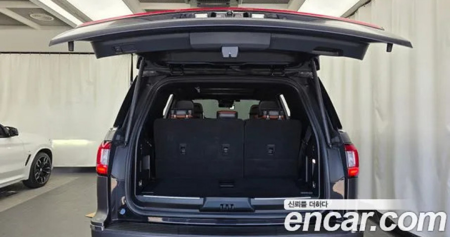 Lincoln Navigator 
