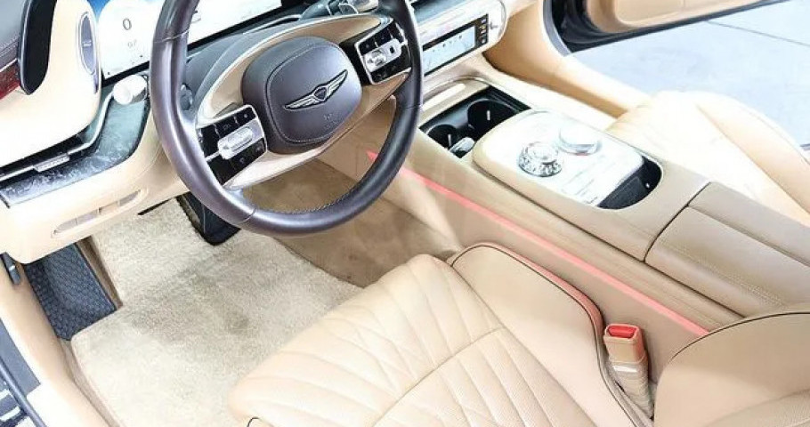 Genesis G90 