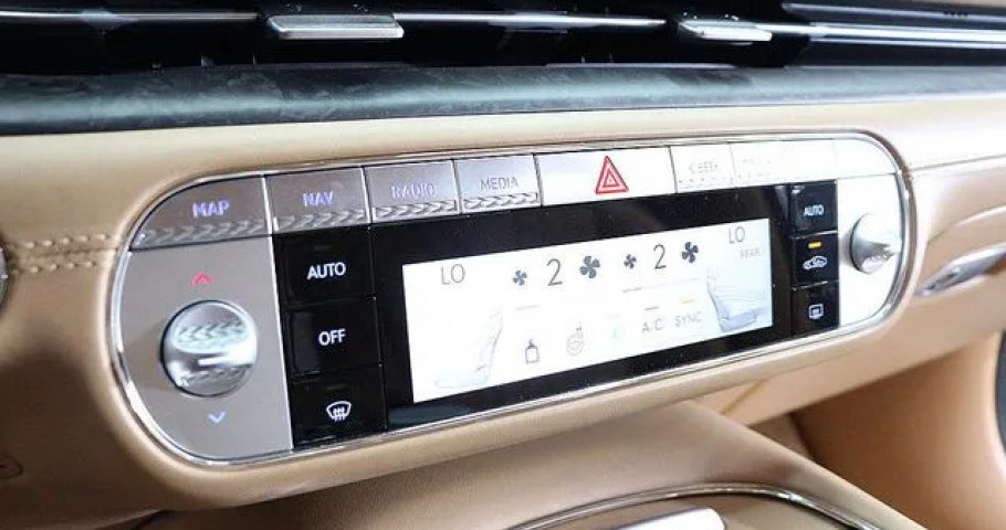 Genesis G90 