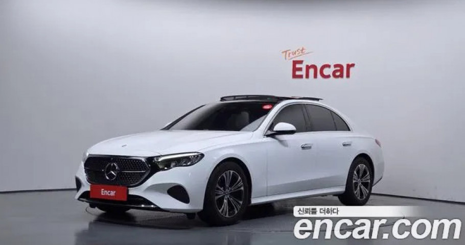 Mercedes-Benz E-Class 