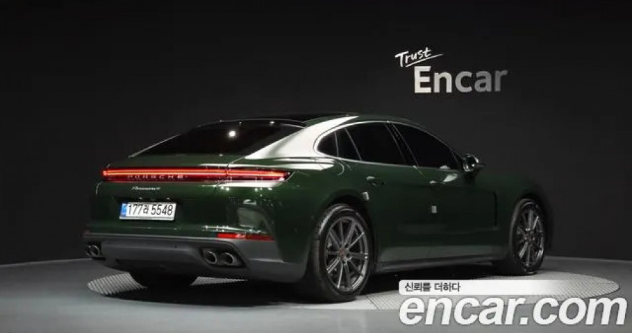 Porsche Panamera 