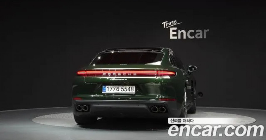 Porsche Panamera 