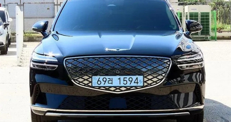 Genesis Gv70 