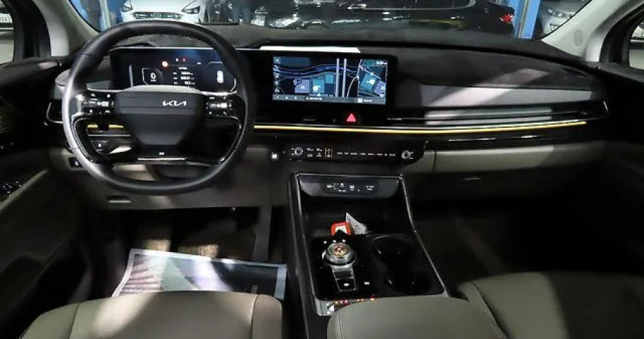 Kia Carnival 