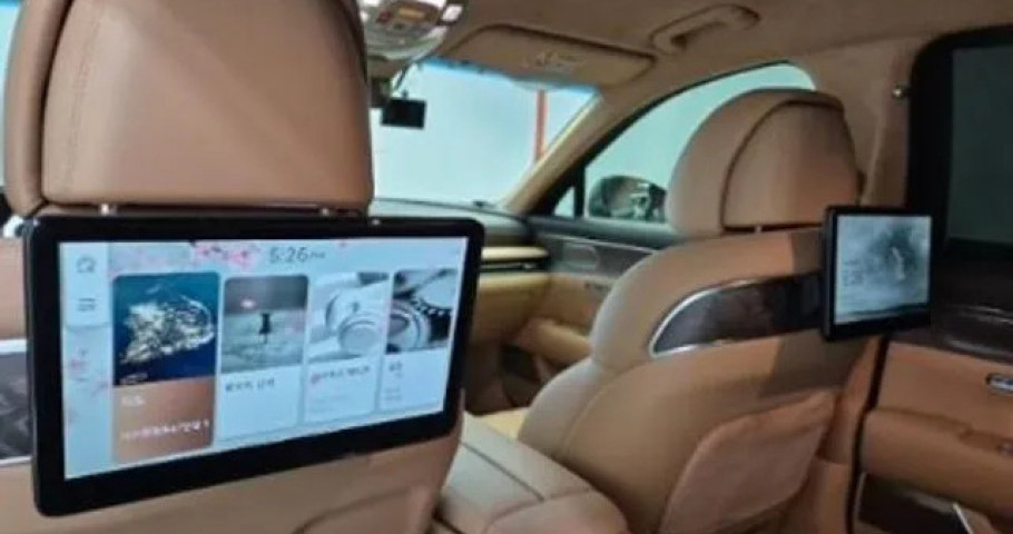 Genesis G90 