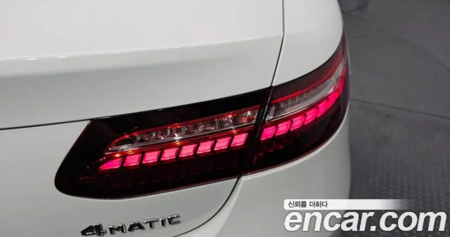 Mercedes-Benz E-Class 