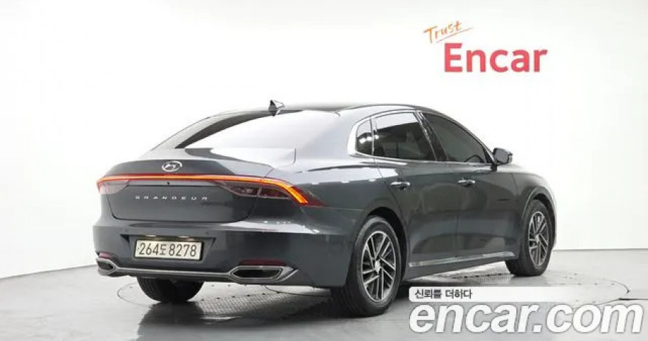 Hyundai Grandeur 