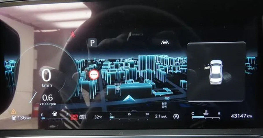 Genesis G90 