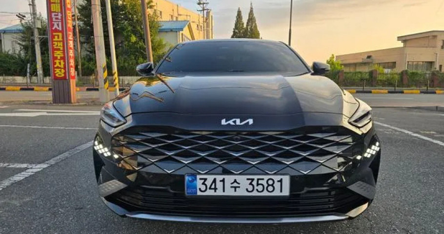 Kia K8 