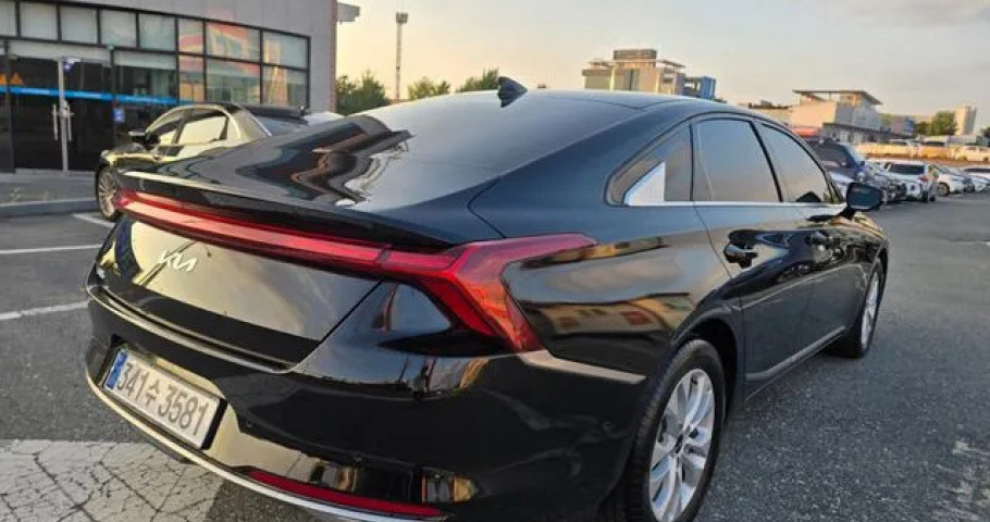 Kia K8 