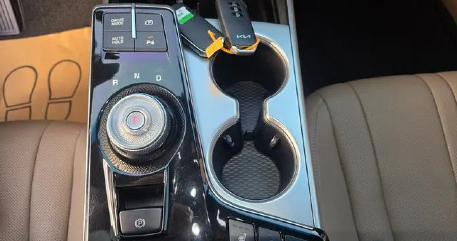 Kia K8 