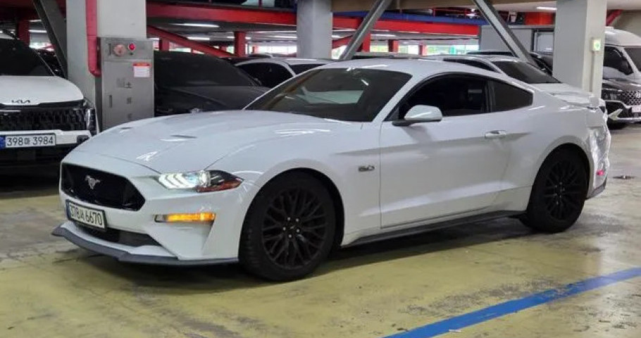 Ford Mustang 