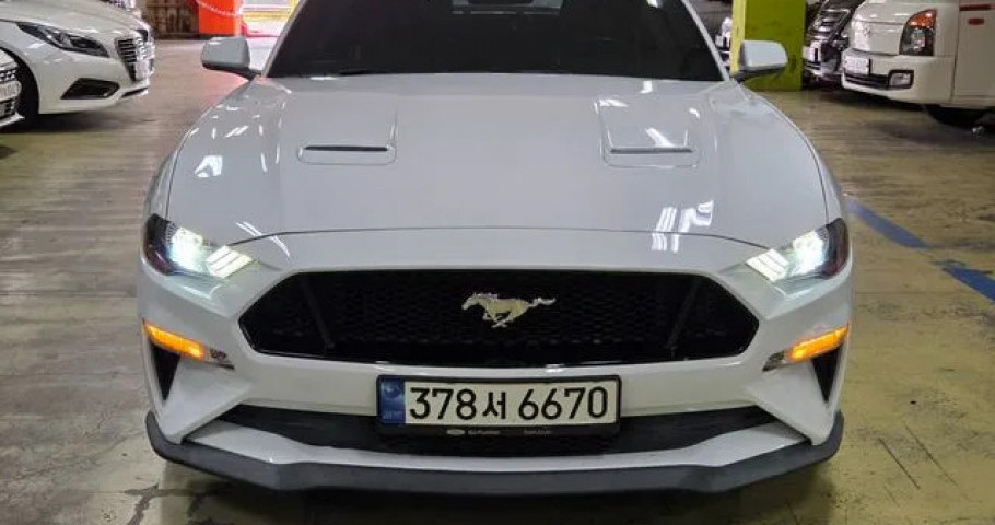 Ford Mustang 