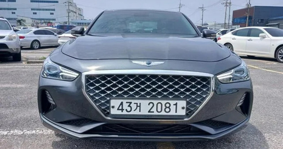 Genesis G70 