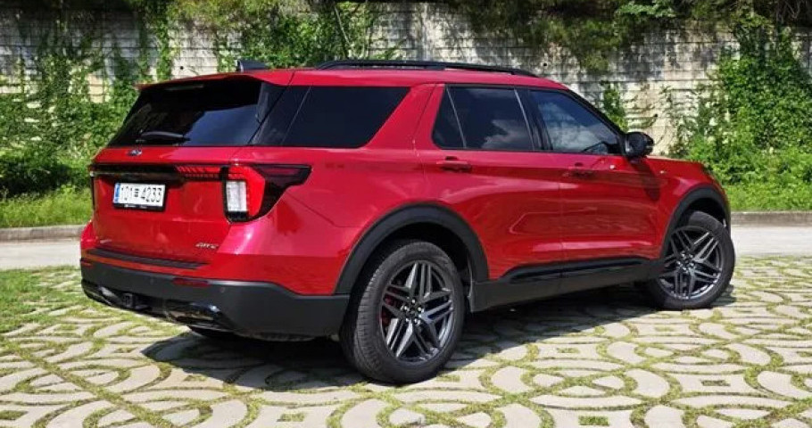 Ford Explorer 