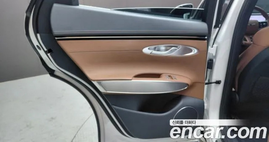 Genesis Gv70 