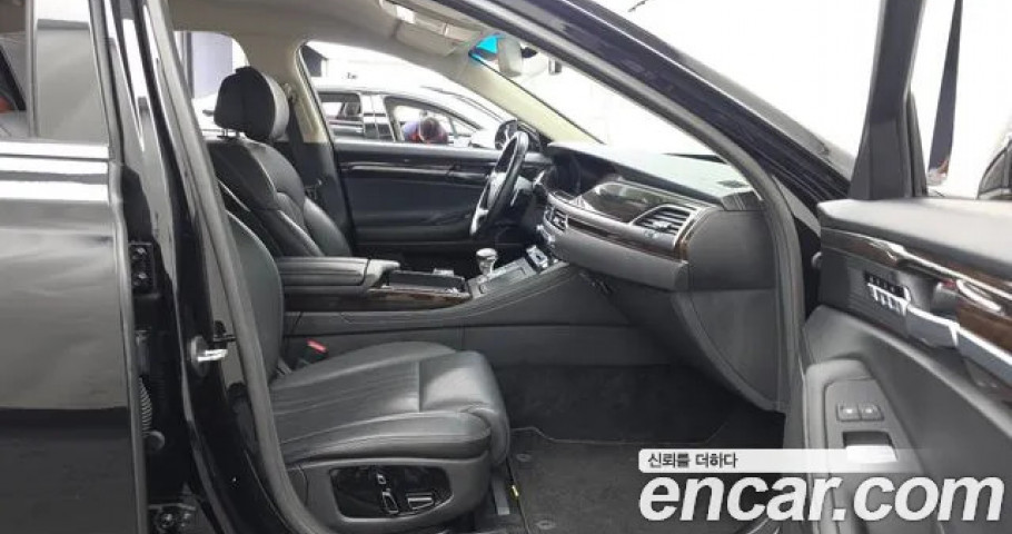 Genesis G90 