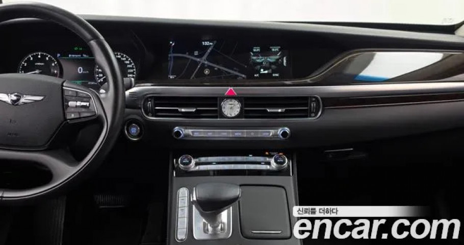 Genesis G90 