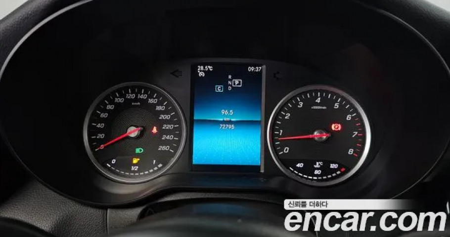 Mercedes-Benz C-Class 