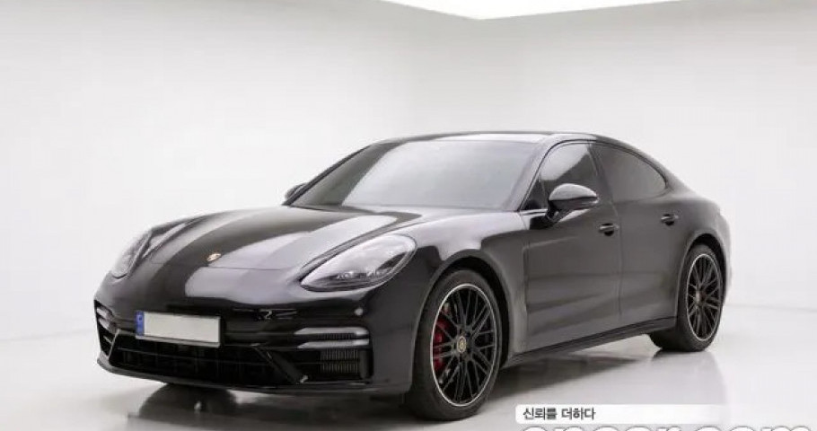 Porsche Panamera 