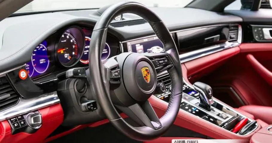 Porsche Panamera 