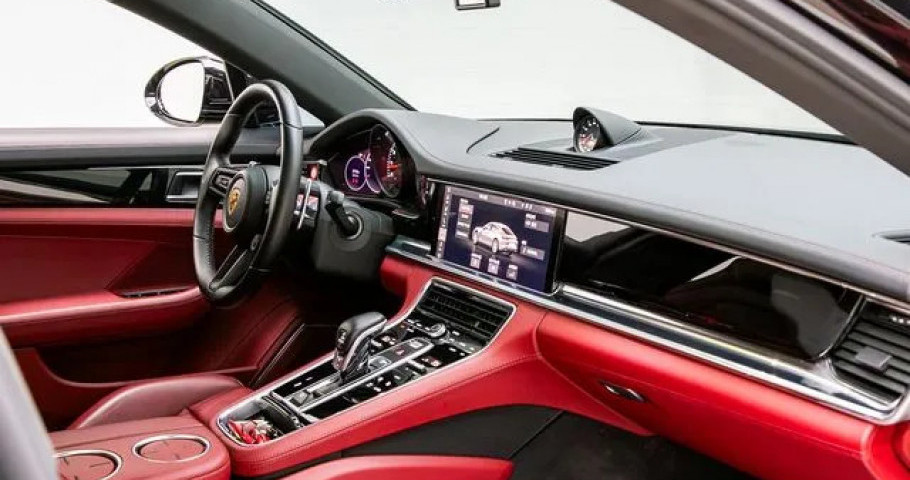 Porsche Panamera 
