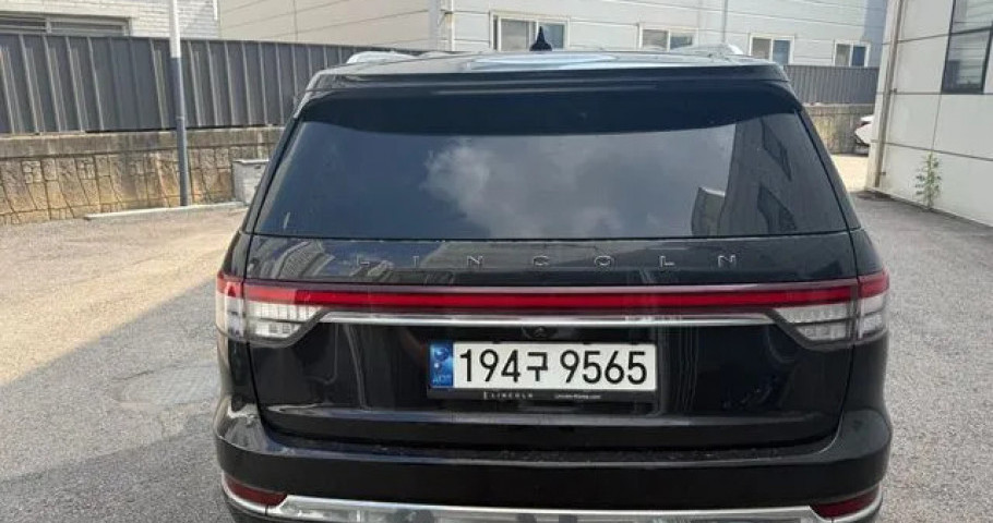 Lincoln Aviator 