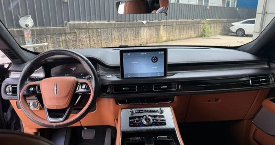 Lincoln Aviator 
