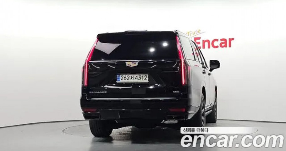 Cadillac Escalade 